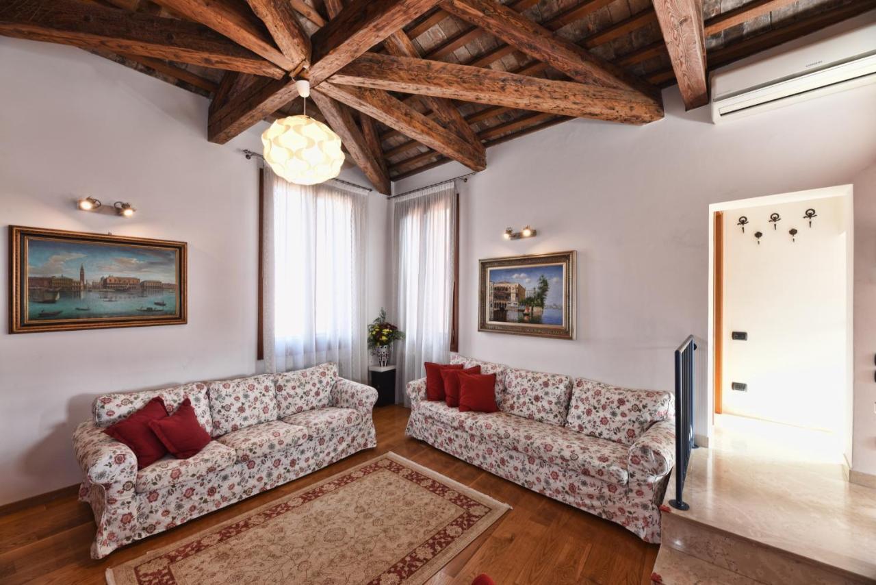 Bellissima Casa Vicino Biennale Grande Terrazza ! Apartment Venesia Bagian luar foto